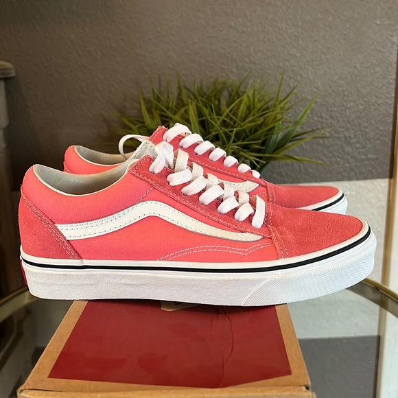 Vans Shoes - Old Skool Vans. Strawberry Pink/true white. Women’s 6. NIB